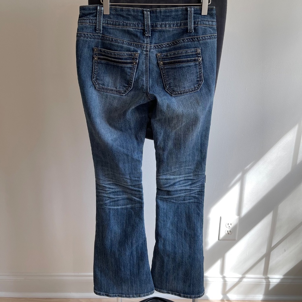 Mossimo Supply Co Flare Jeans Size 6 Low Mid Rise Retro Pocket Detail Y2K - Picture 2 of 10